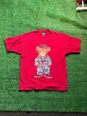 Vintage Tompkins Ave. Red Bear Graphic T-Shirt Plus Size 14W/16W